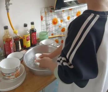 灵宝帮妈妈做家务的收获有哪些？